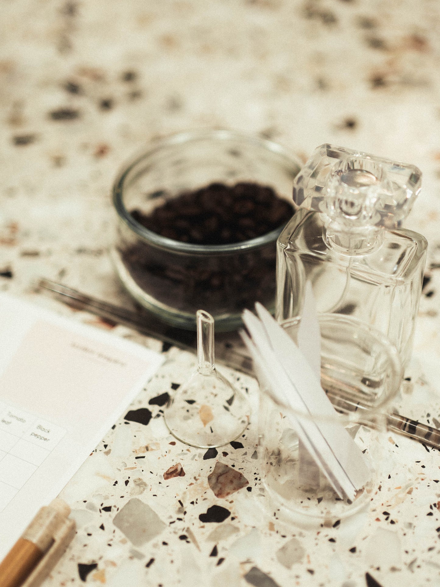 Create Your Own Signature Perfume Workshop in Berlin – Atelier Inspire x UNFRÄMED (English)